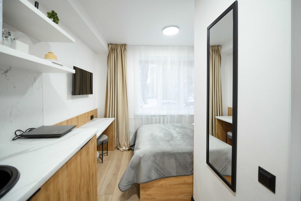 #1613 Оренда квартири подобово. Вул. Лаврська, 4. Метро Арсенальна