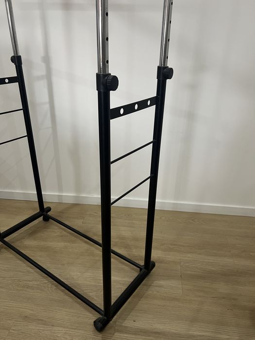 Bengaleiro duplo em aço com altura regulável