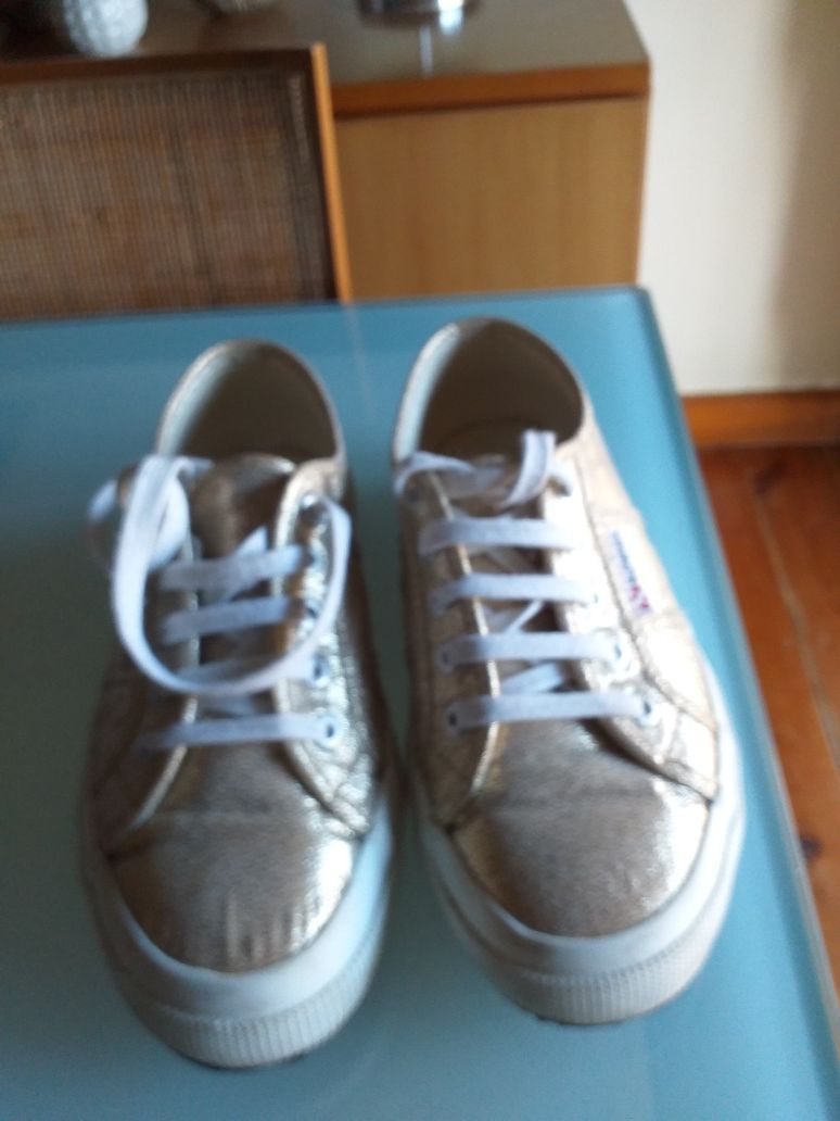 Tenis/ Sapatilhas Superga + Tenis Tipo Golden Goose