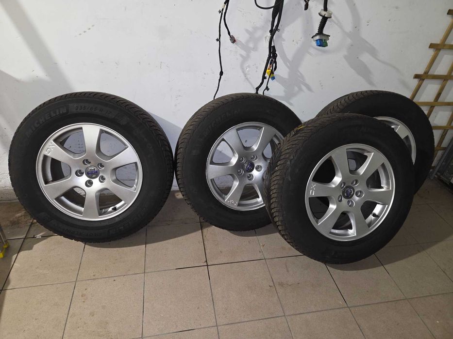 Opony Zimowe Michelin Alpine5 235/65/17 +Felgi Volvo XC60 17"