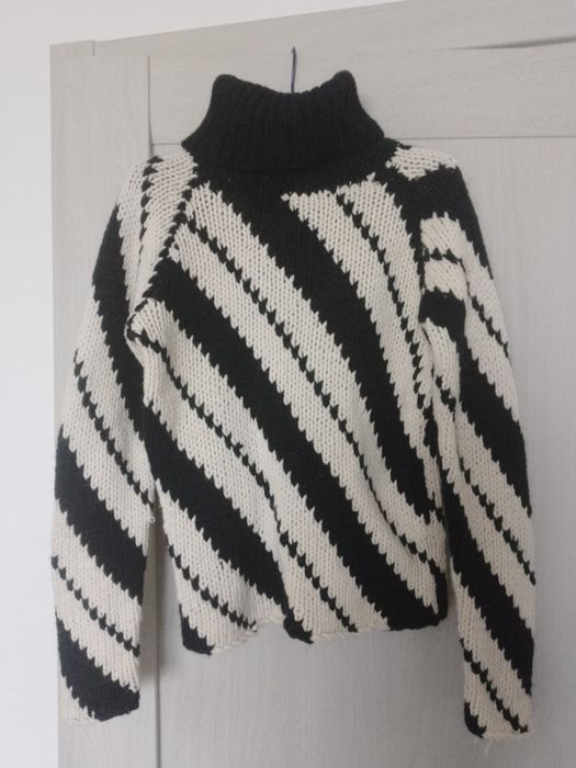 нарядный свитер S-M кроп свитер с косами ручная работа