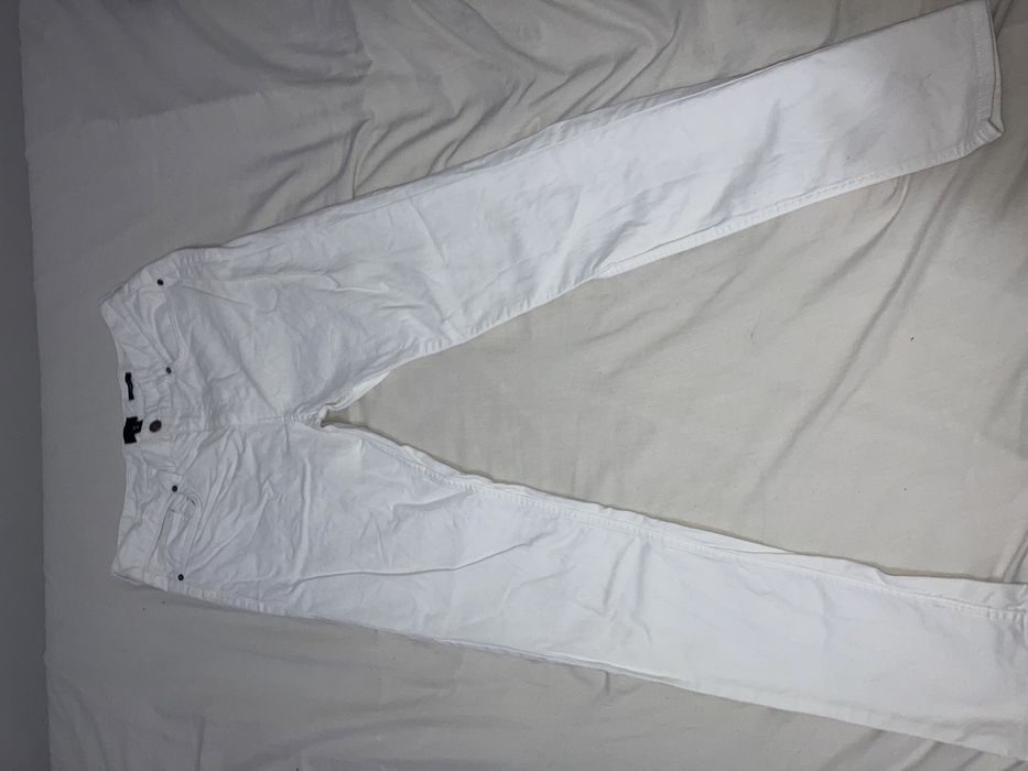 Calça skinny fit tamanho 32 H M