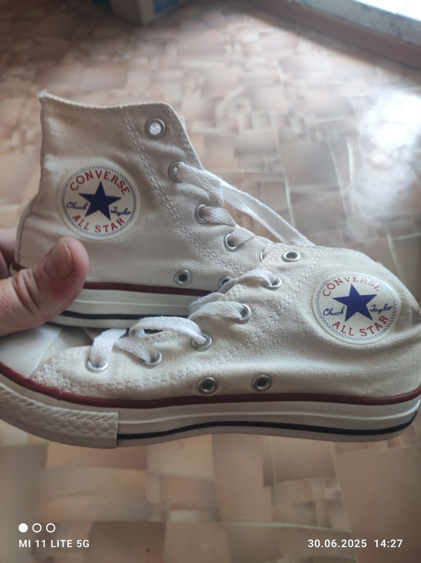 Продам детские conwerse