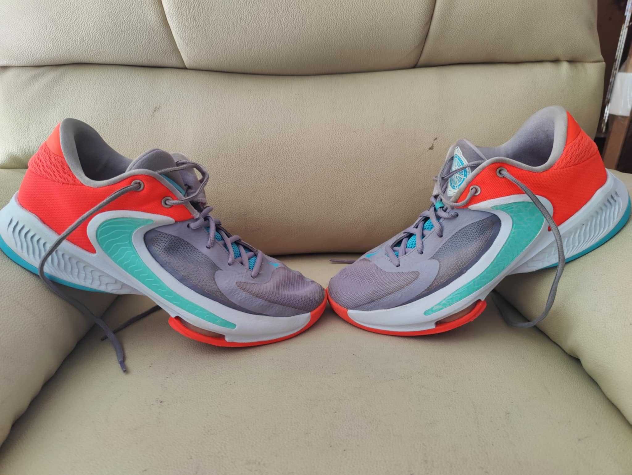 Nike Zoom Freak 4  tam 43 em excelente estado