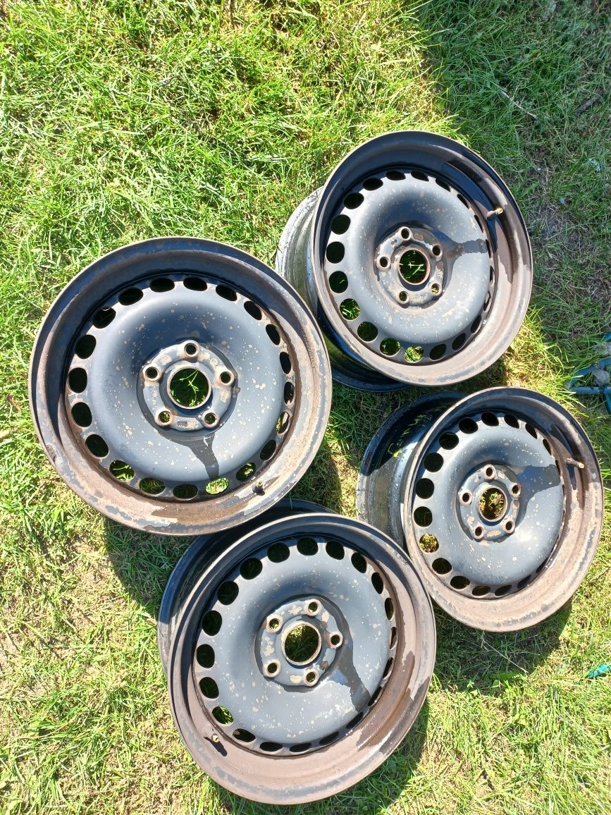 Stalówki Audi a4 b6 b7 R15 5x112 komolet