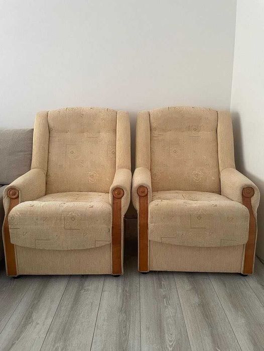 Dwa fotele na sprzedaż