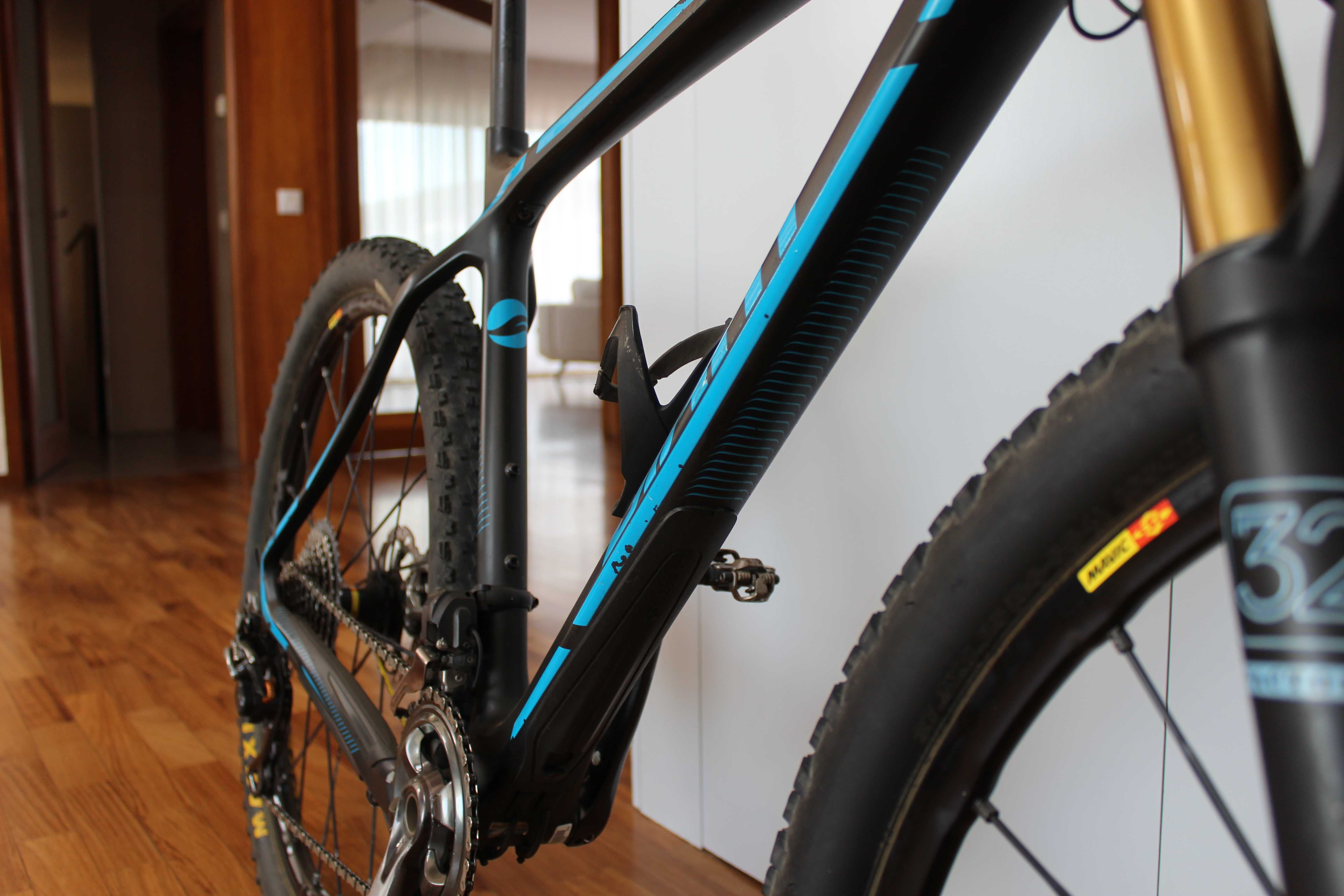GIANT XTC Advanced SL 27.5 0 Di2 9.1 kg FOX 32 iRD, Shimano XTR, Mavic