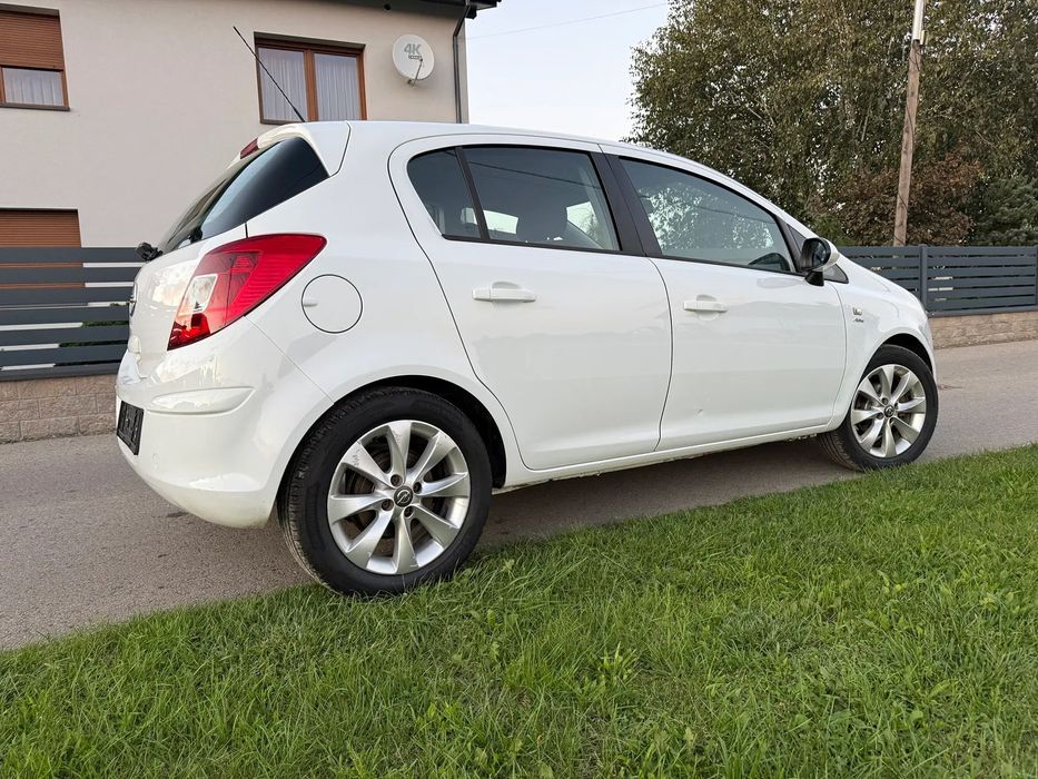 Opel Corsa 1.4 Benzyna * LIFT ** Klima ** Bezwypadkowa ** Alufelgi