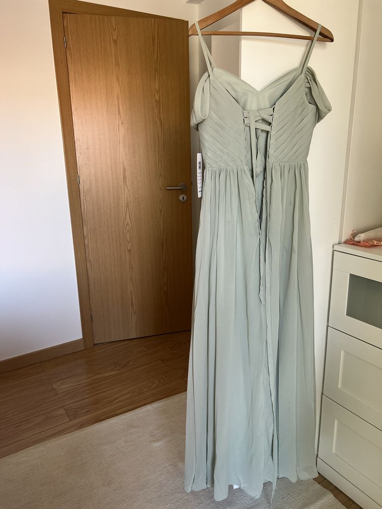 Vestido para casamento longo Lavetir verrde claro com Xaile incluído