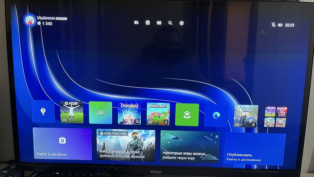 Xbox S майже нова