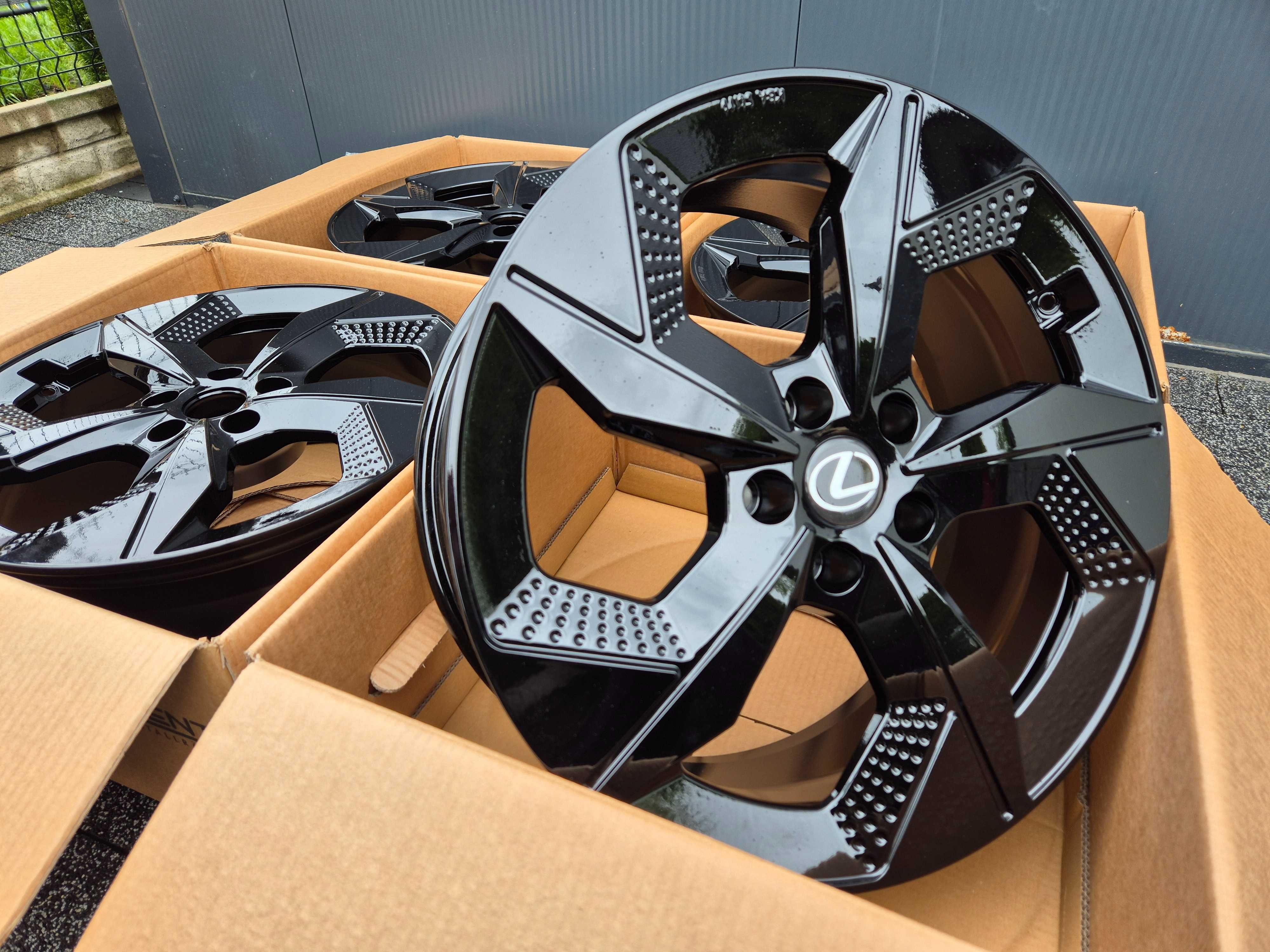 Felgi 19 LEXUS RX , UX NX , ES GS IS RC LS 5x114,3