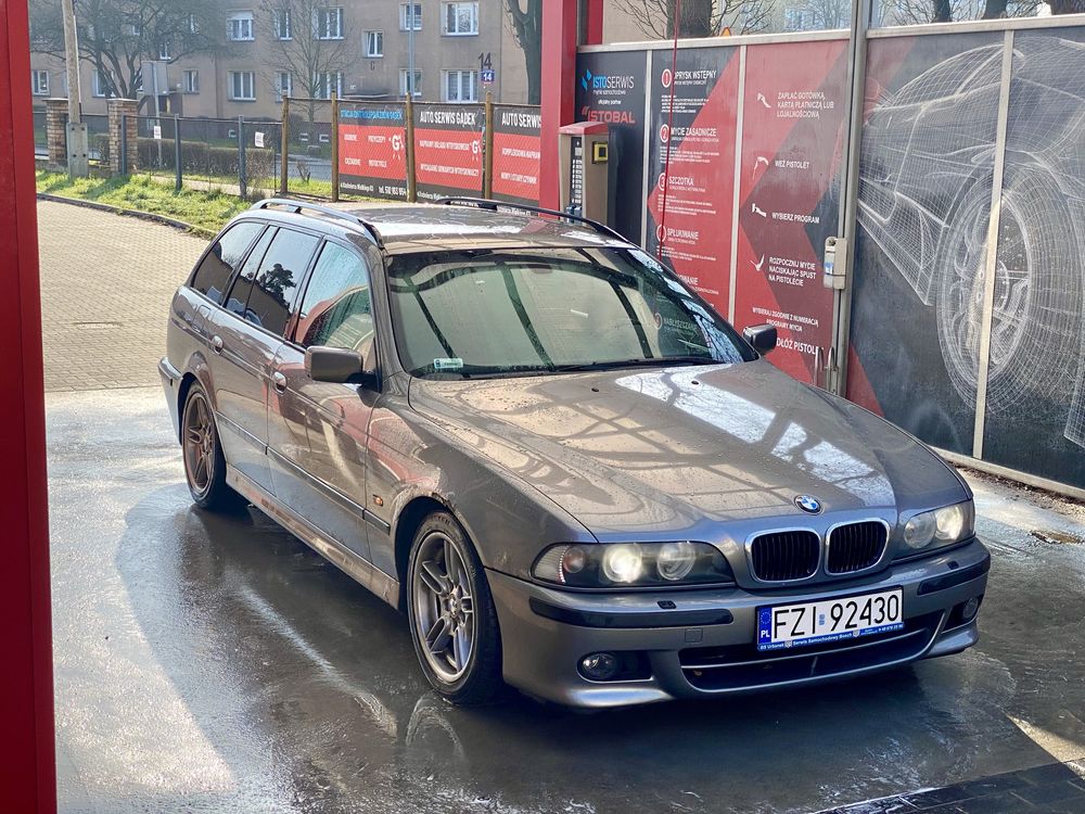 BMW 5 Touring 525i E39 2003r oryginalny pełny M-pakiet