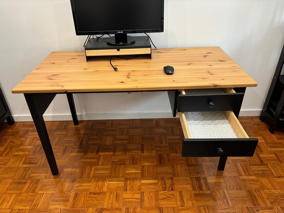 Secretária Arkelstorp preta IKEA