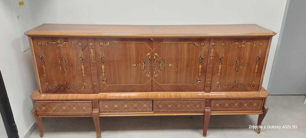 Zabytkowe fornirowane meble do jadalni retro – antyk