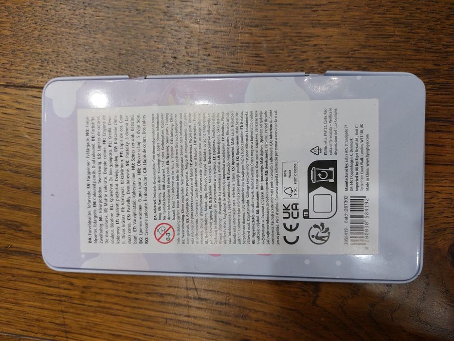 Kredki ołówkowe 11 sztuk