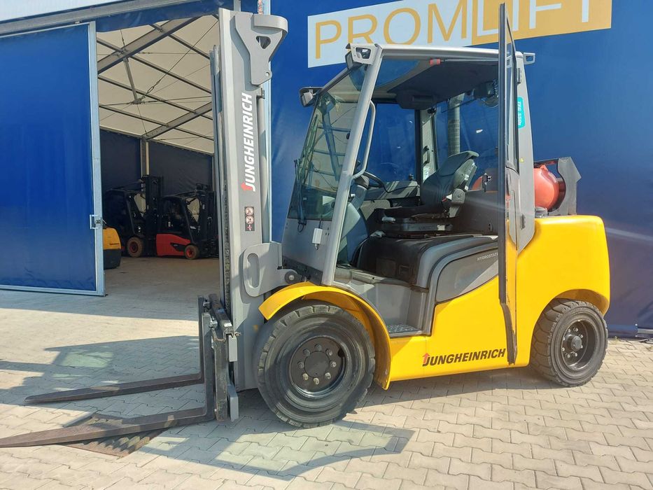 Wózek widłowy JUNGHEINRICH TFG S50s, 5000kg, WOLNY SKOK, Sztaplarka