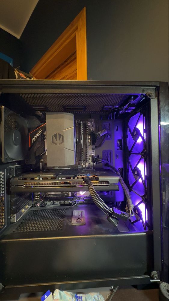 Komputer I5, RX 5600XT, BEQUIET