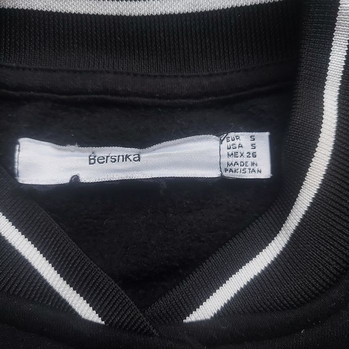 Bluza Bejsbolówka Bershka czarna rozmiar S