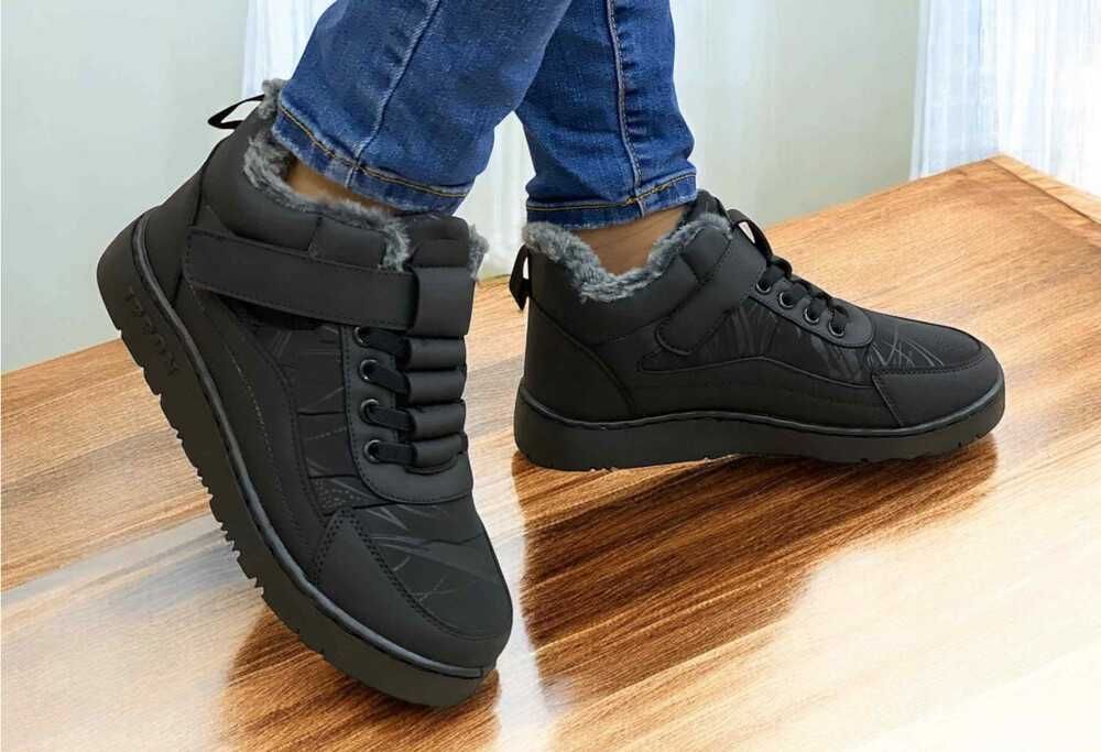 Жіночі чорні зимові кросівки, черевики, 36-39рр