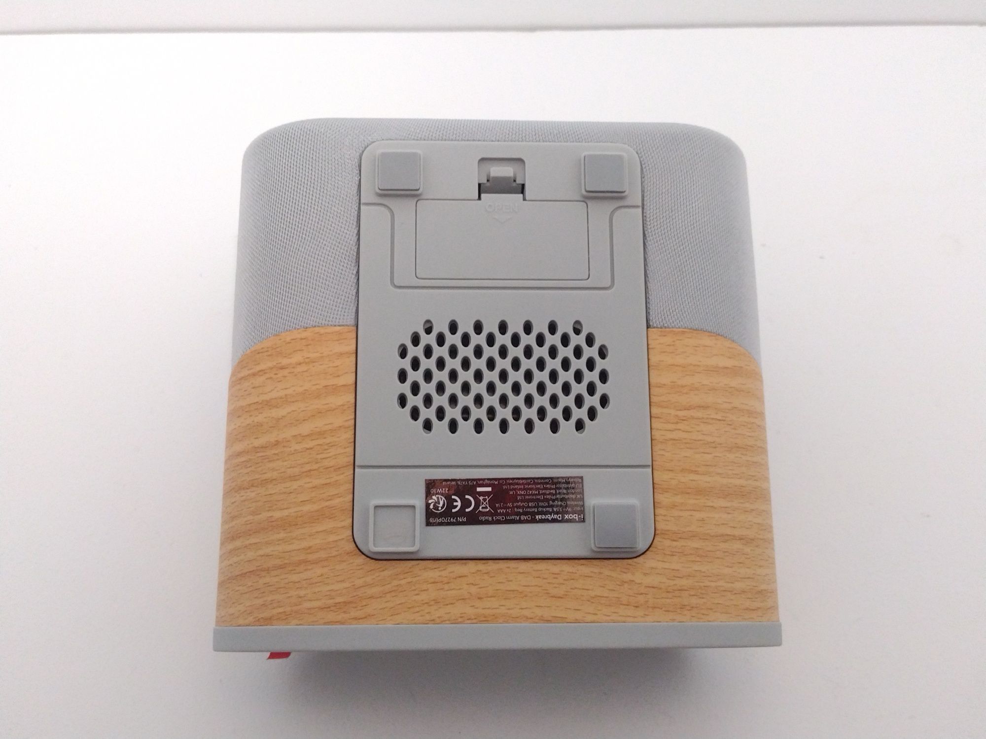 Radio budzik i-box