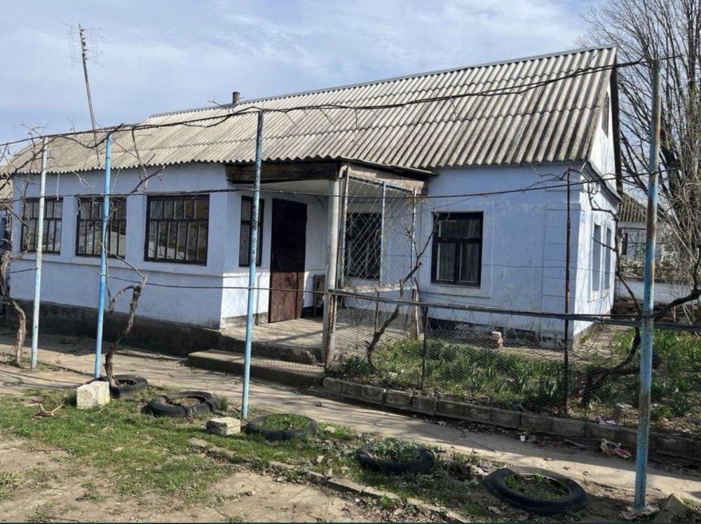 Продам охайний будинок у передмісті, с. Баловне