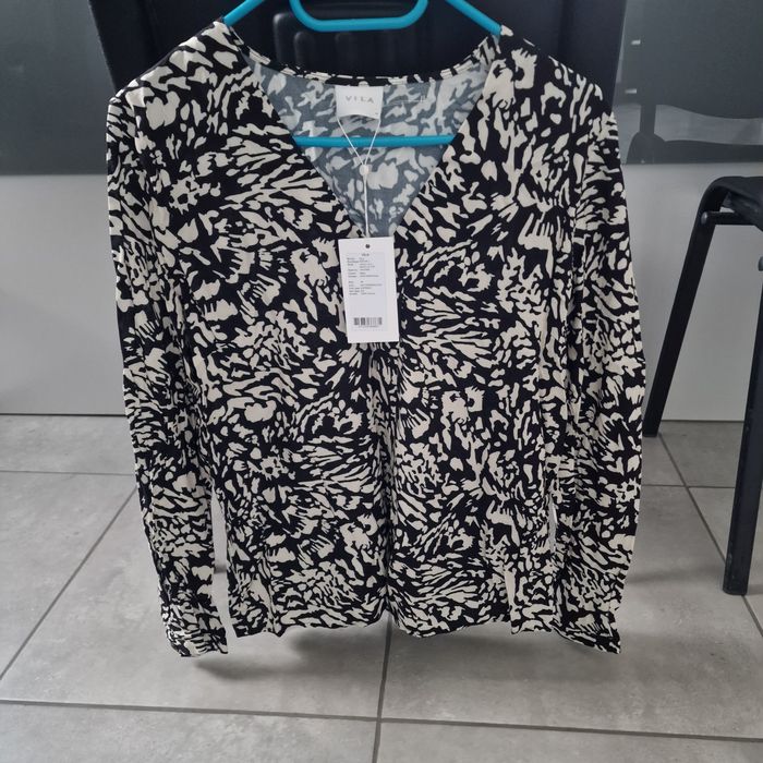 Nowa bluzka Villa 38