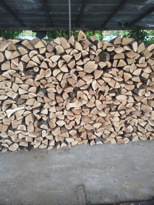 ПРОДАМ дрова Дуб Ясен середній покол дліна 33-35!!