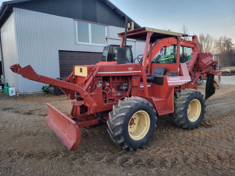 Koparka łańcuchowa Ditch Witch , Case
