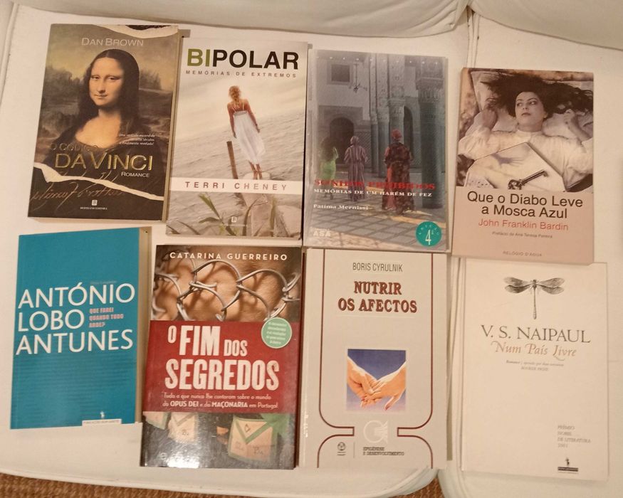 Lote de 42 livros, como novos Diversos Autores