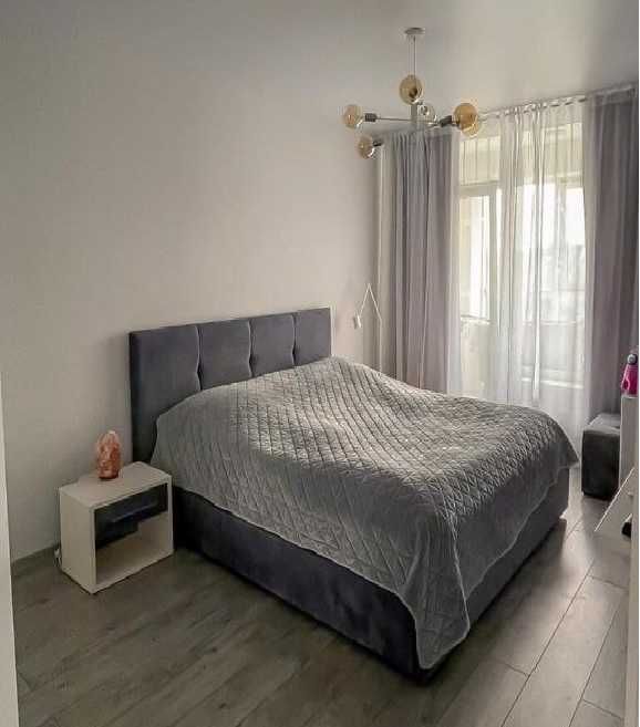 Продаю 2-3к. кв. у центрі Антоновича,109, генератор
