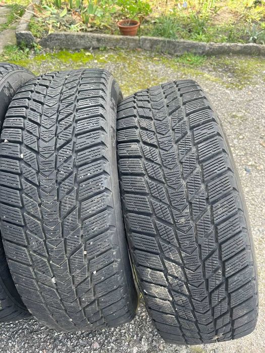 Продам 205 60 16 nexen