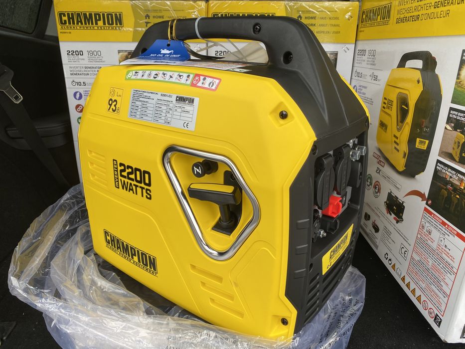 Генератор 2200W  В НАЯВНОСТІ