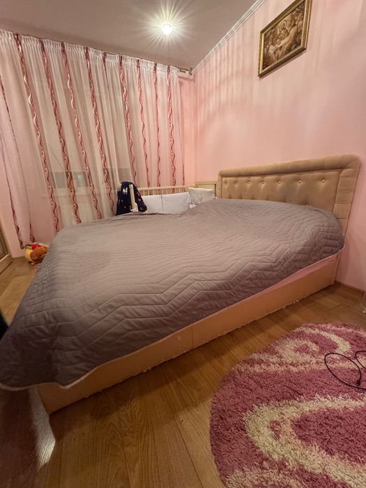Ліжко двоспальне