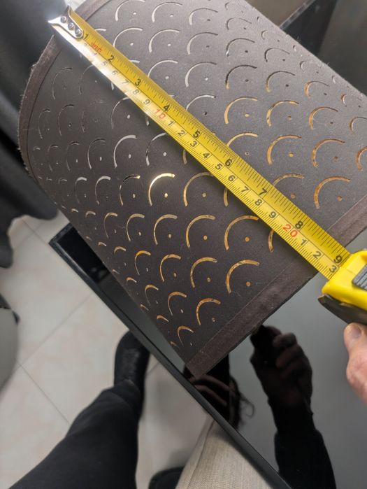 Abajur castanho e dourado