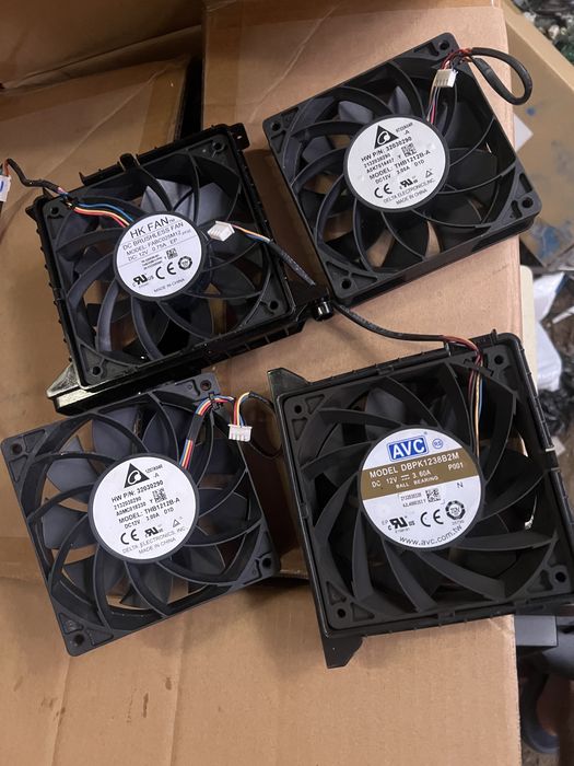 високошвидкісний серверний вентилятор охолодження 12V 3.00A