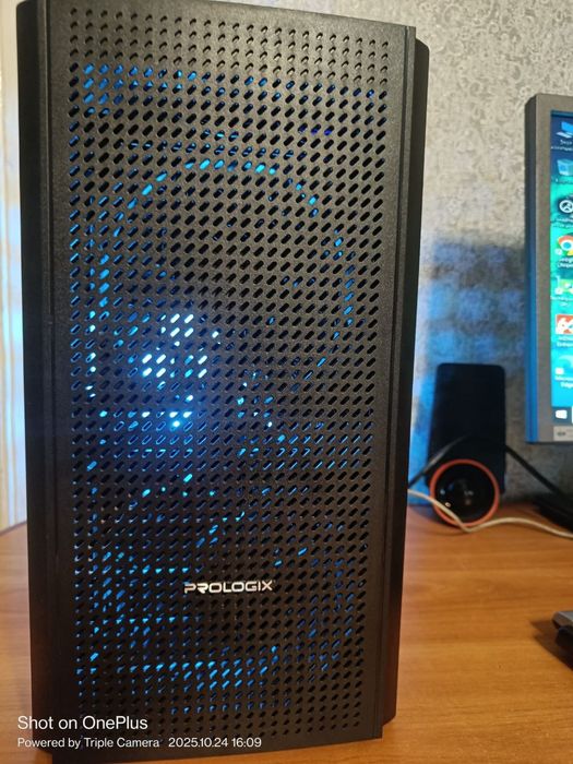 Гарний ПК.   .  .