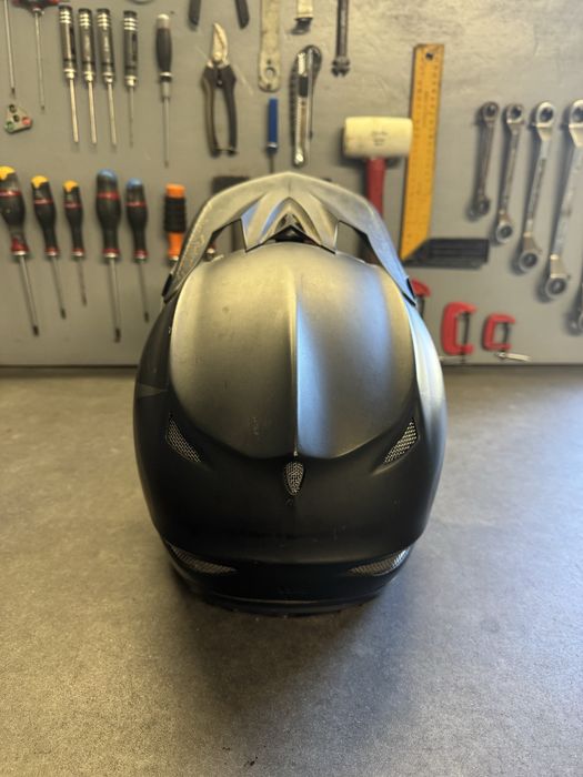 Vendo troy lee d3 como novo