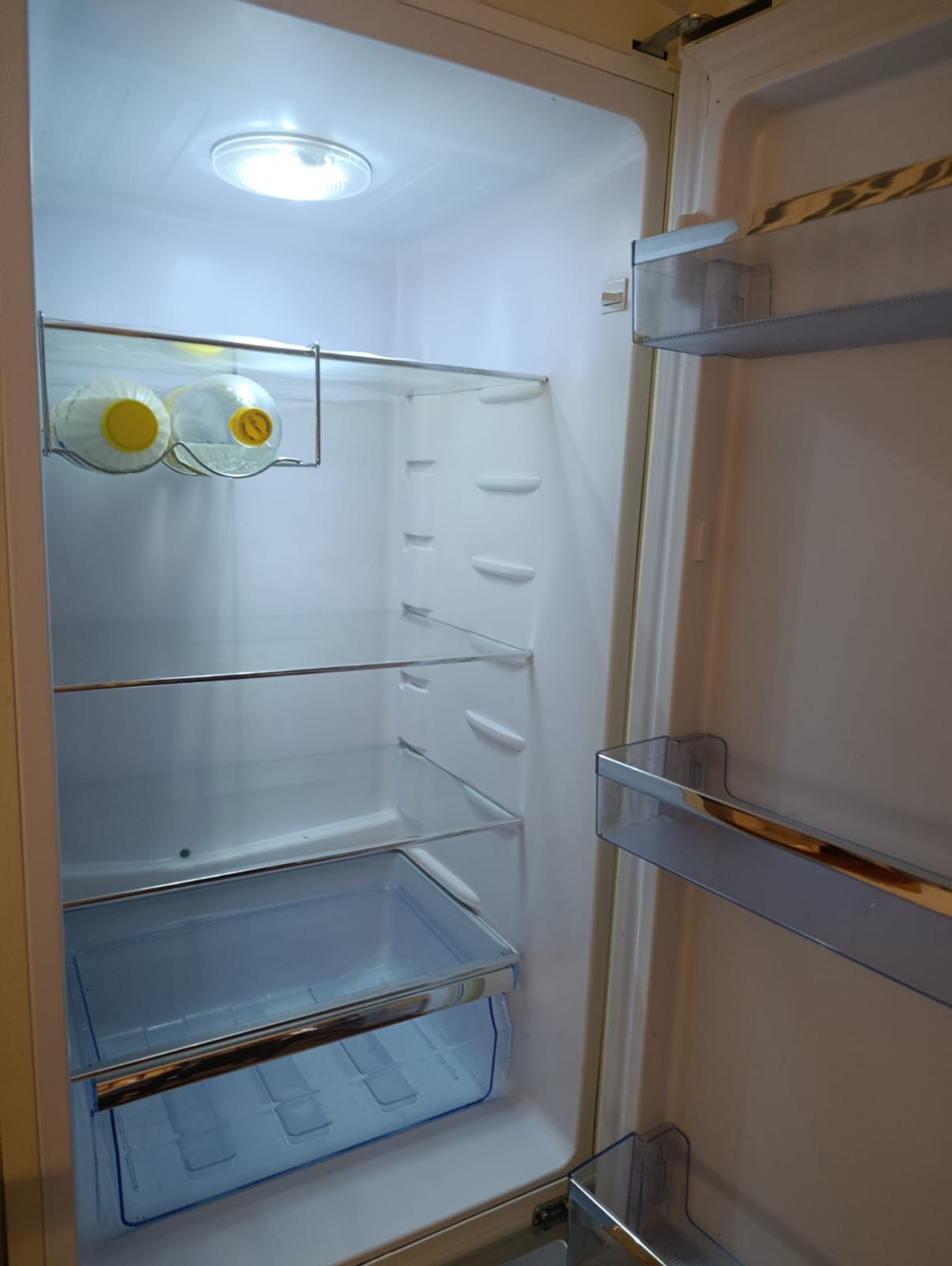 Sprzedam lodówkę