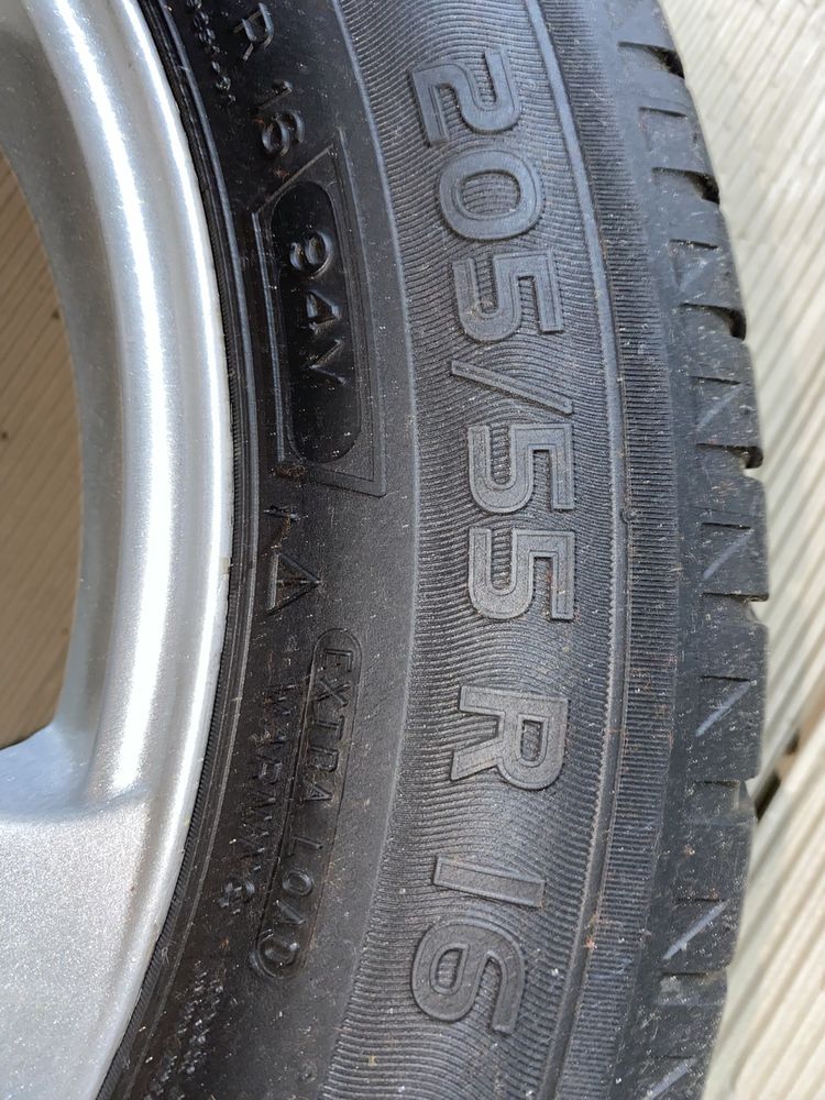 Колеса диски с резиной R16 4 на 100, michelin 205 55 XL