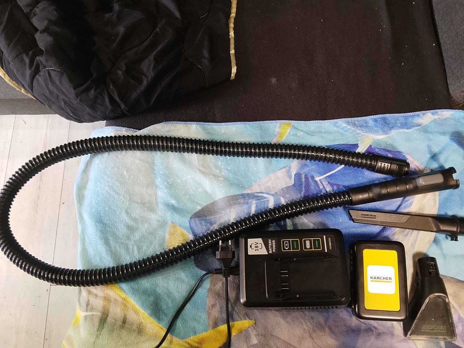 Odkurzarz Piorący KARCHER S3-18 Compact AKUMULATOROWY + BATERIA I ŁAD.
