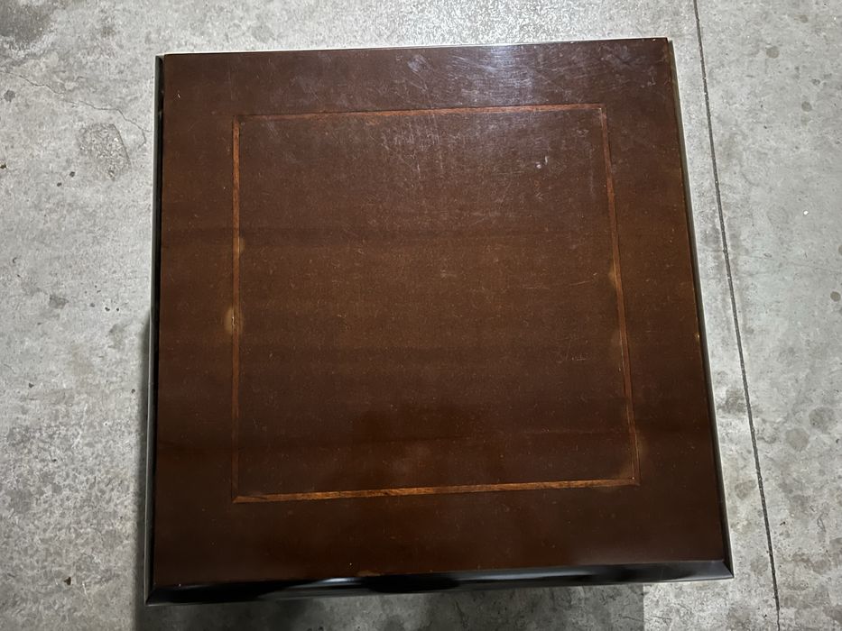 Mesa de Canto estilo oriental ( SALDO)