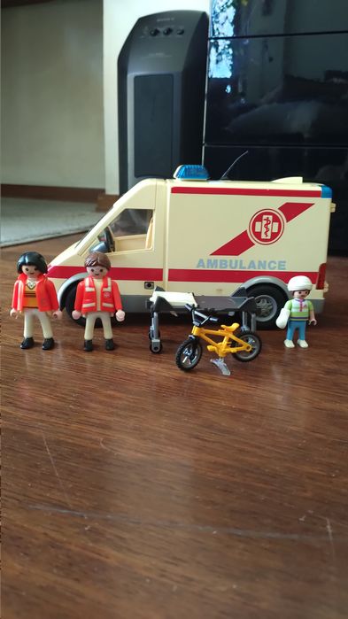 Ambulância Playmobil