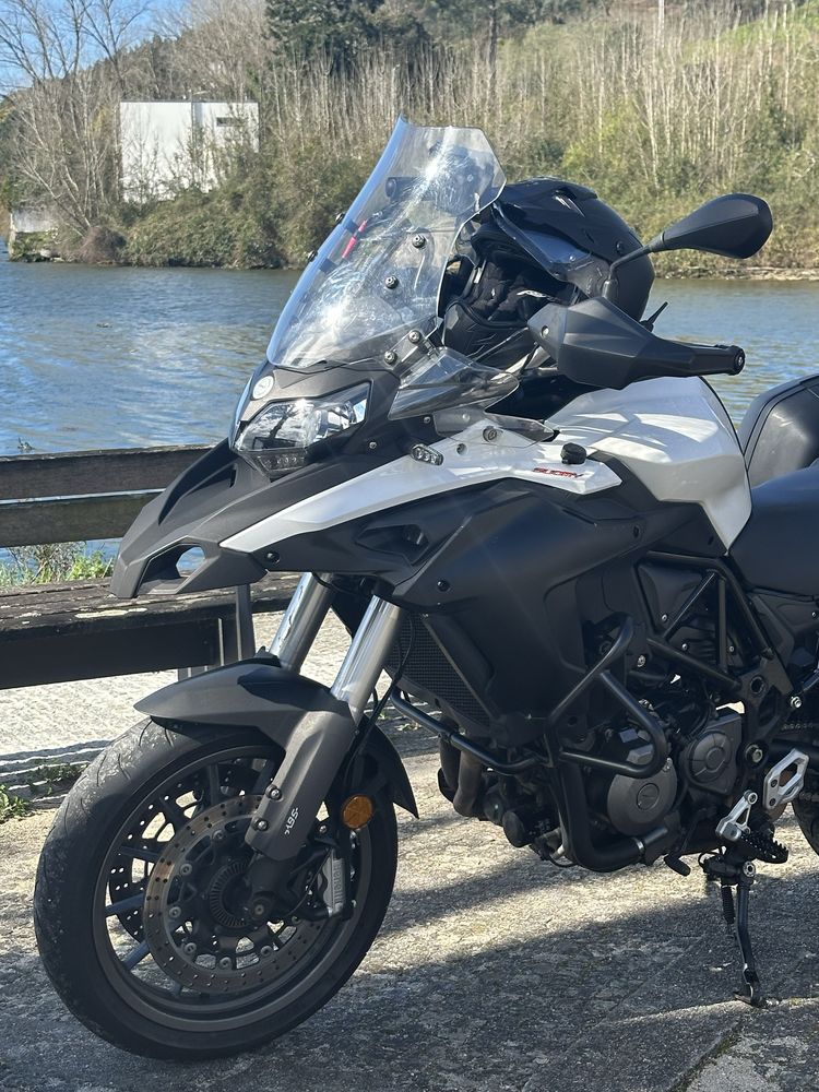 Mota Benelli Trk 502