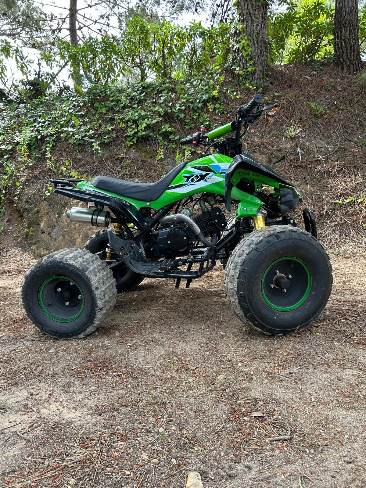 Moto-quatro Tox 125