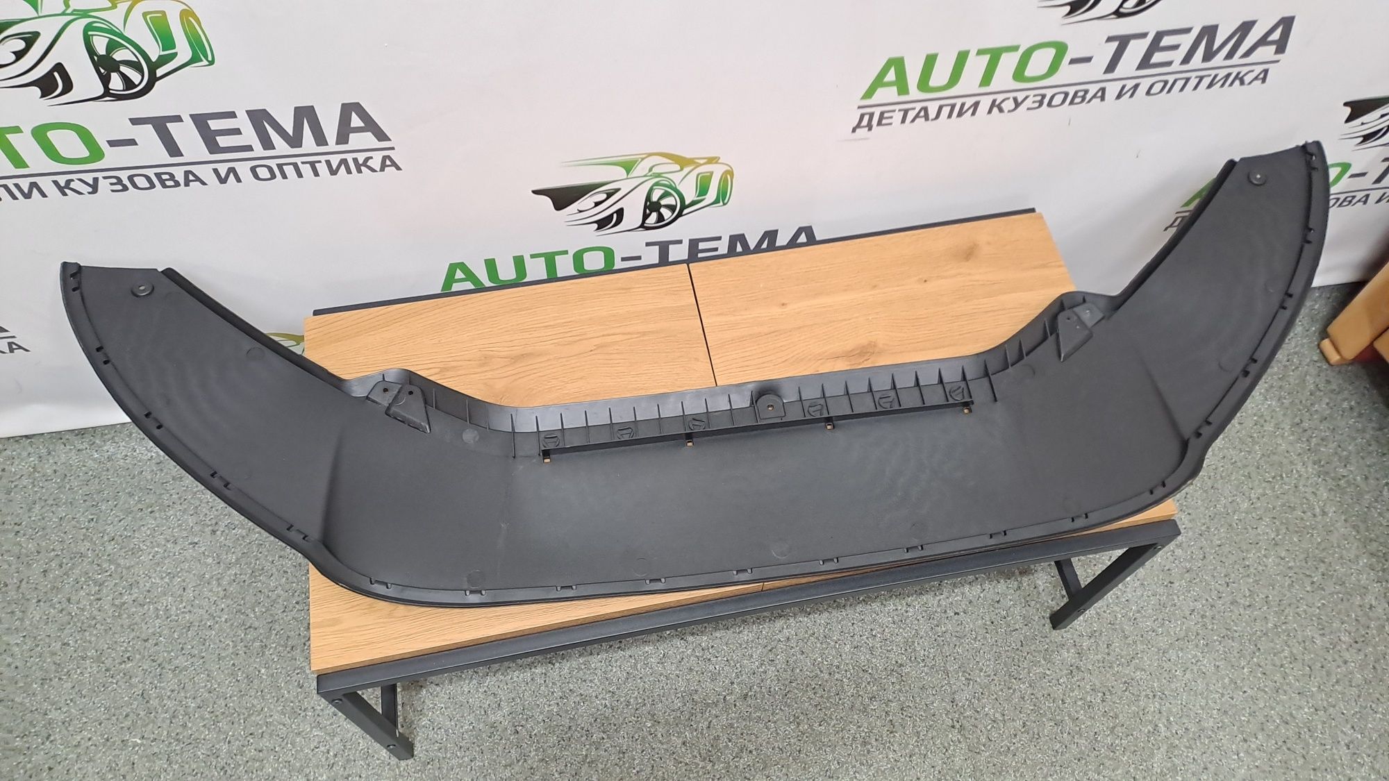 Губа переднього бампера VW Passat B7 B8 USA