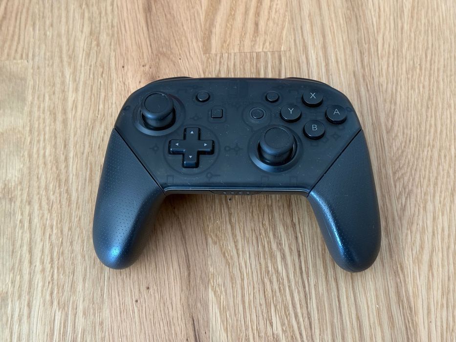 Nintendo Switch OLED + Travel Case – Como Novo