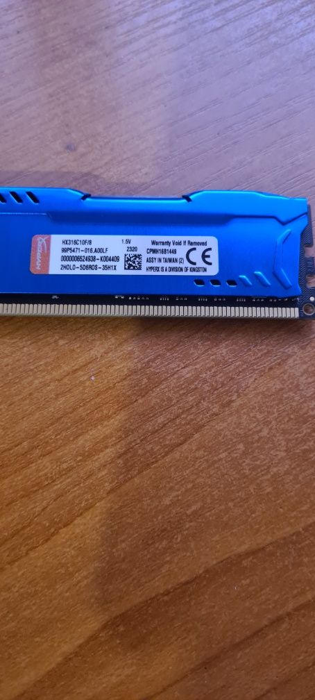 DDR3 HyperX Fyri 1 на 8 gb