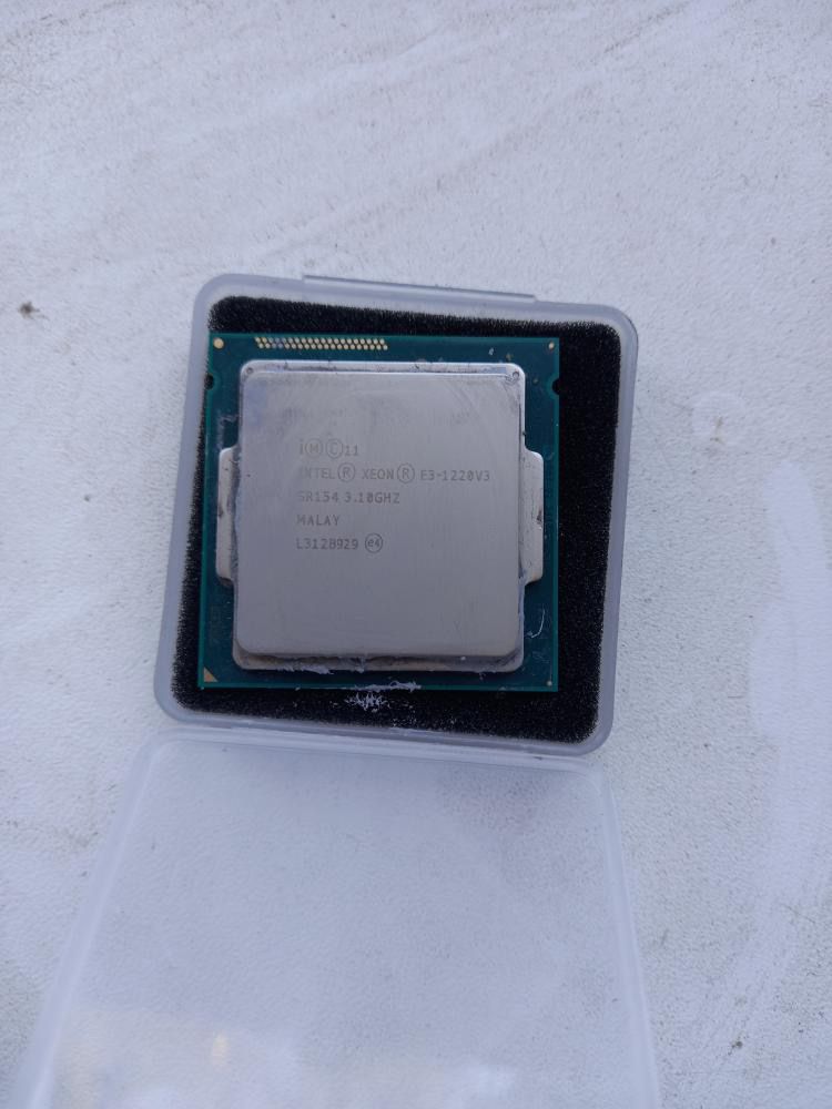 Процессор Xeon E3 з оперативкою AMD