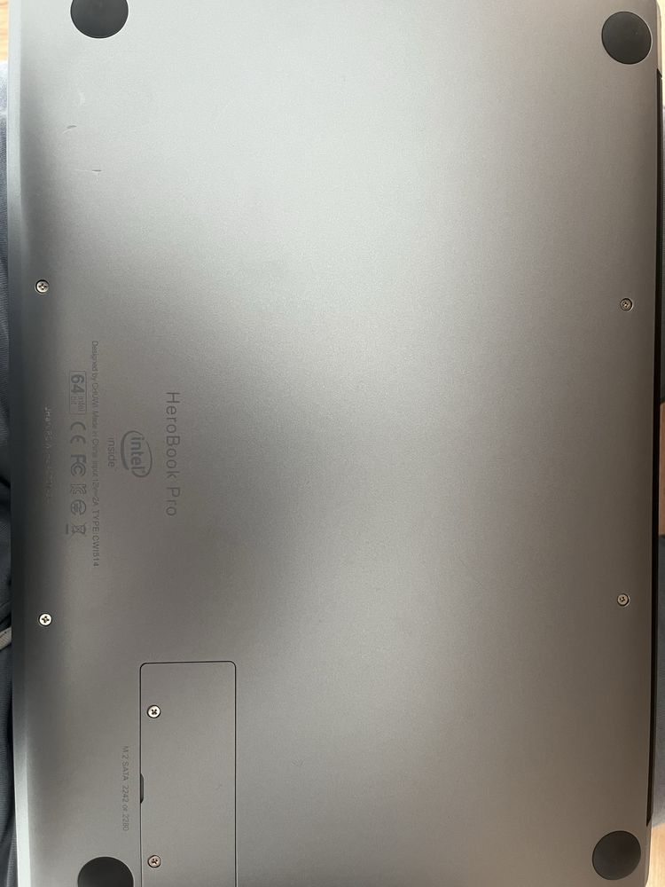 Laptop chuwi Herobook