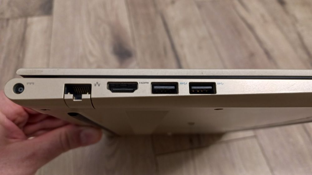 DELL VOSTRO 14 5459 i3 6100 4GB RAM